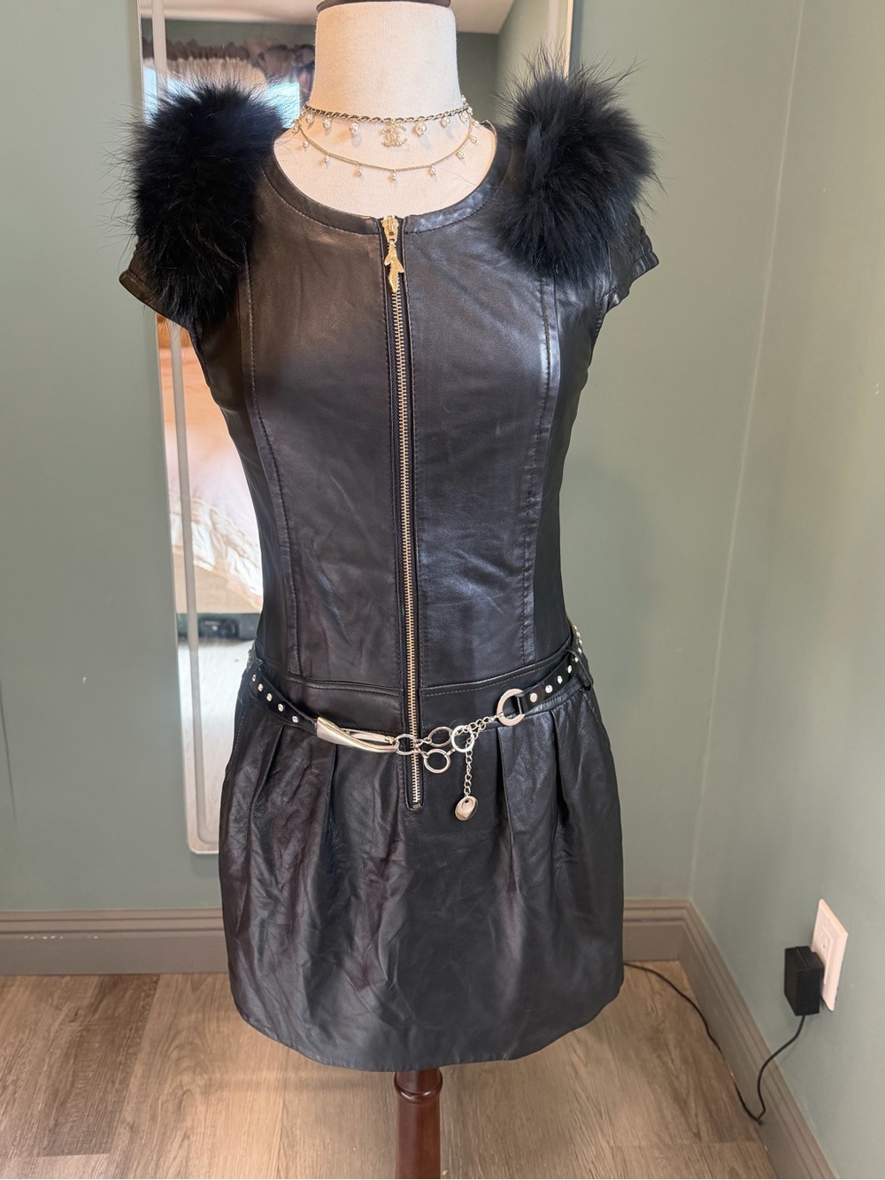 Vintage Black Leather Fox Fur Shoulder Dress S